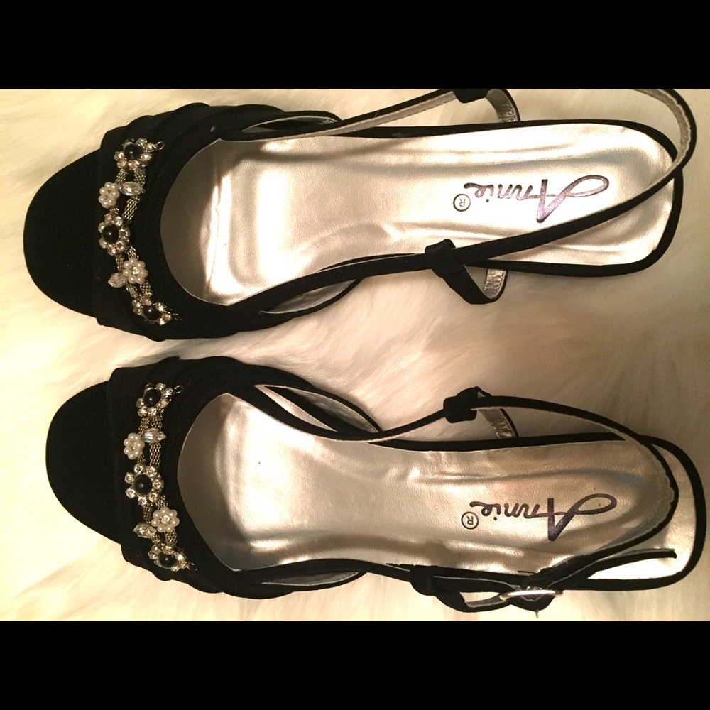 Annie’s Black Sandals With Bead Accents